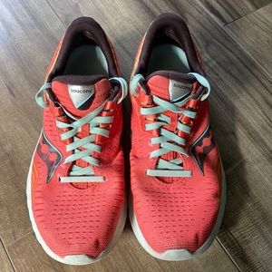 Saucony power run sneaker